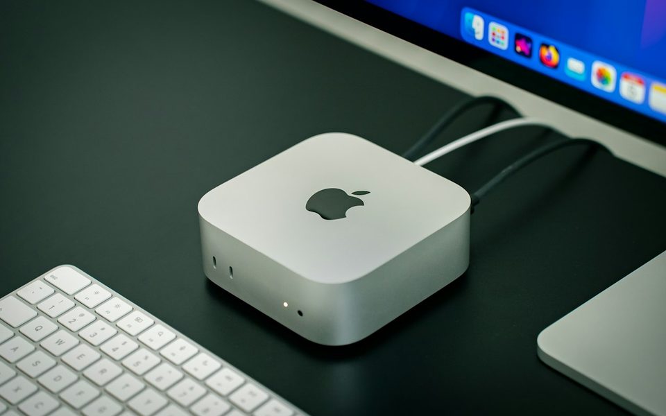 Mac Studio M5 Max và M5 Ultra: máy trạm nhỏ gọn lên tới 512GB bộ nhớ